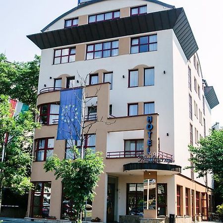 Hotel Mediterran Βουδαπέστη Εξωτερικό φωτογραφία