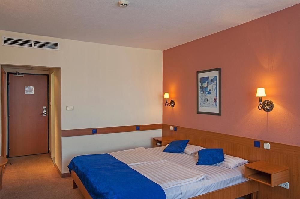 Hotel Mediterran Βουδαπέστη Εξωτερικό φωτογραφία