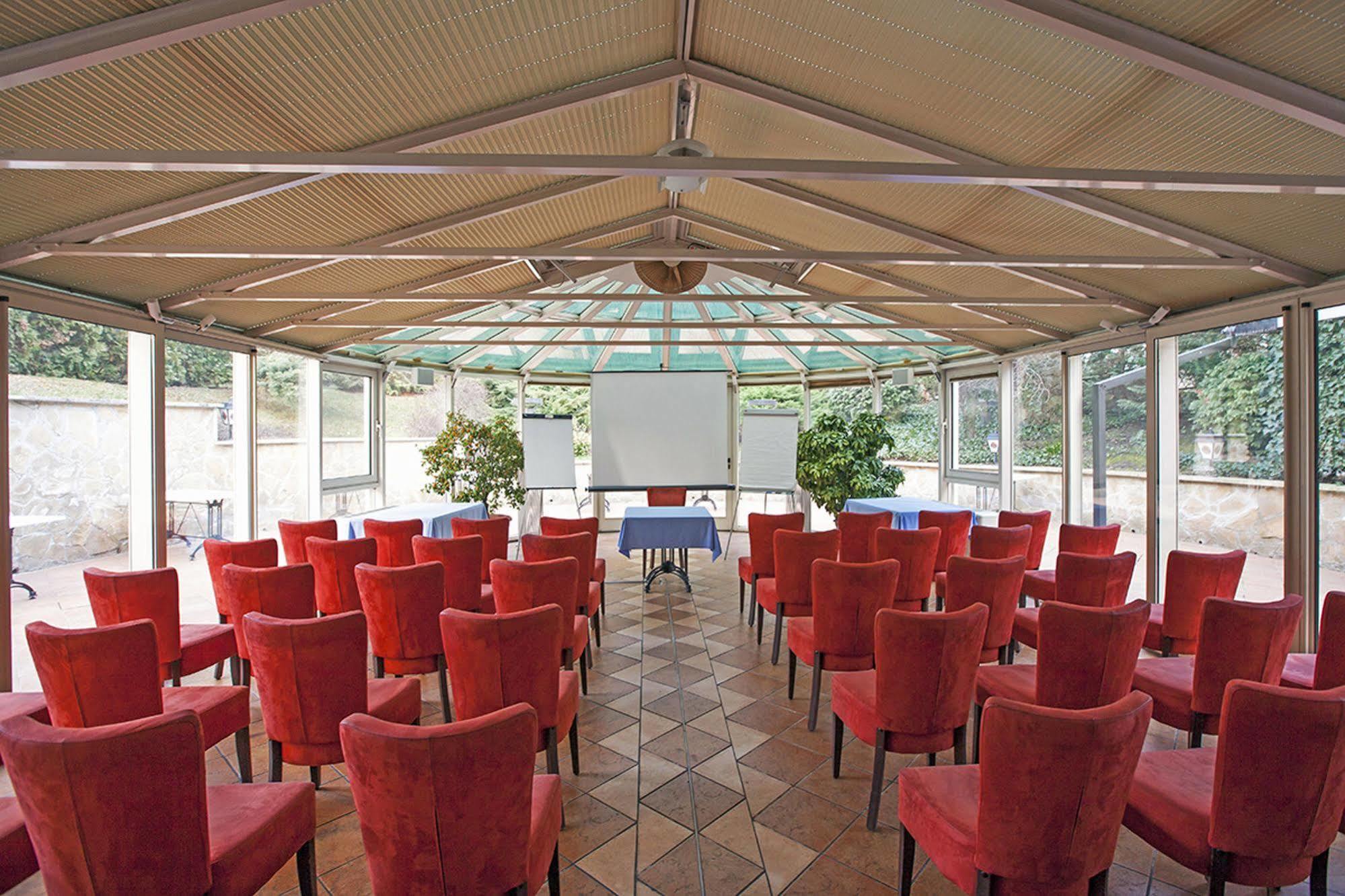 Hotel Mediterran Βουδαπέστη Εξωτερικό φωτογραφία